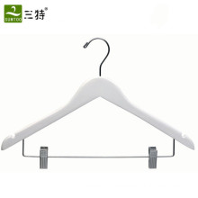 Cheap Wholesale Wood Hotel Pants Hanger with clips